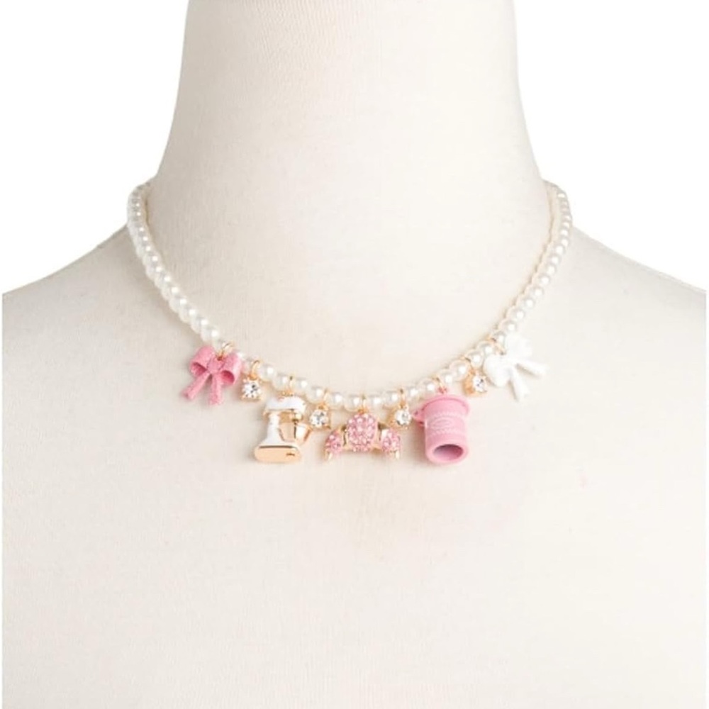 #betsey johnson 
✨pearl and Pink Charm Necklace✨